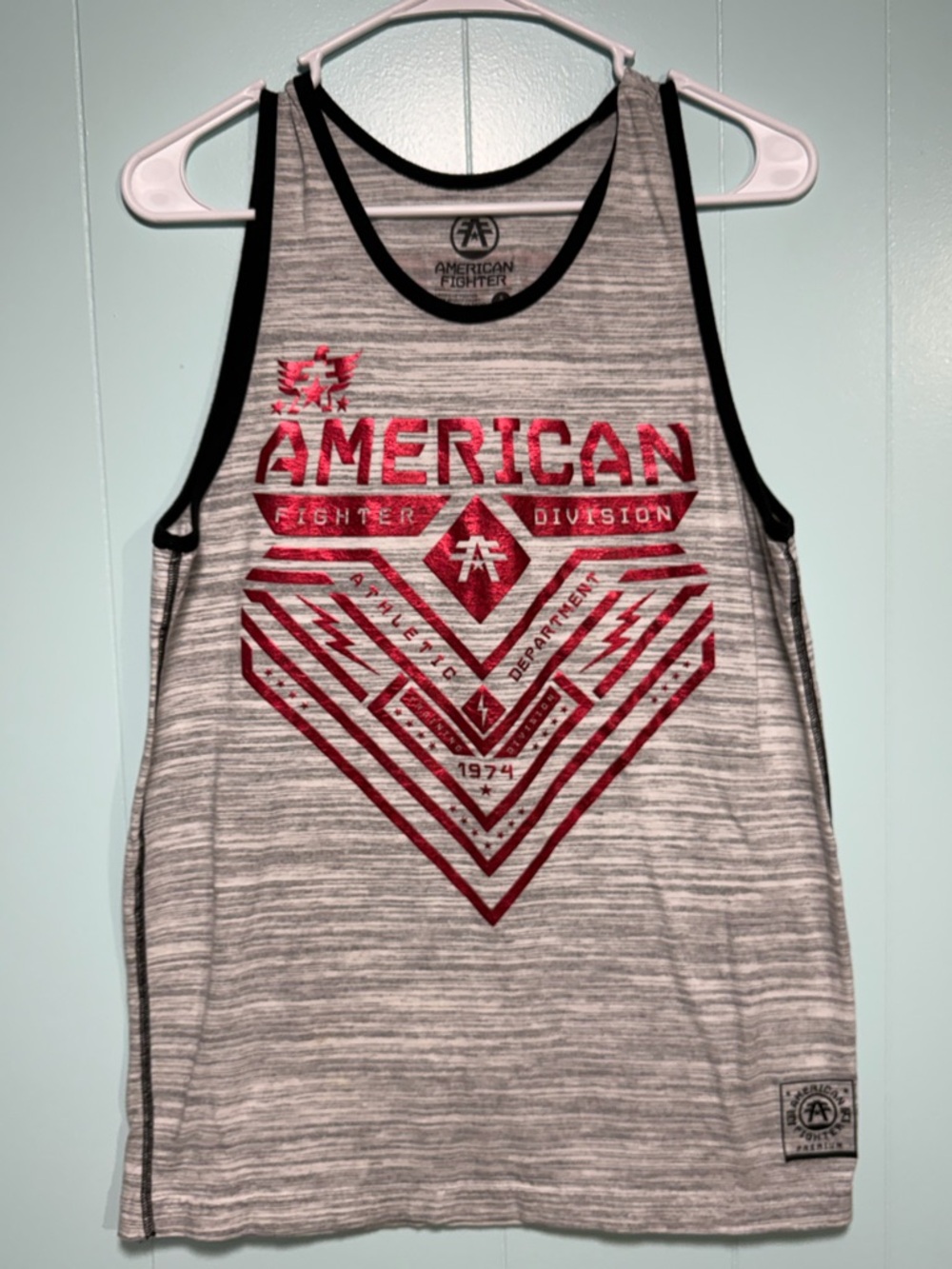 American Fighter Gray & Red Graphic Tank Top Men’s Small